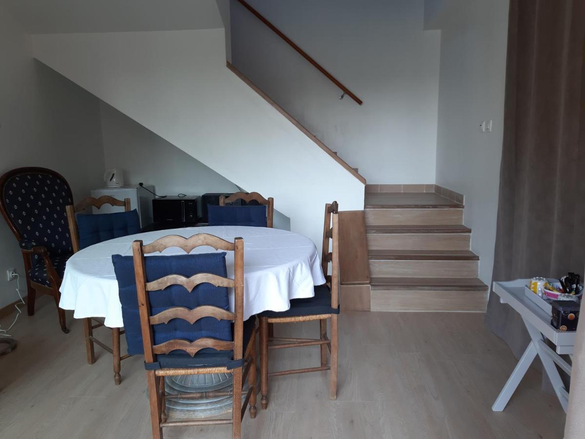 Bed and Breakfast La Grange Des Lisieres Rouvres  Екстер'єр фото