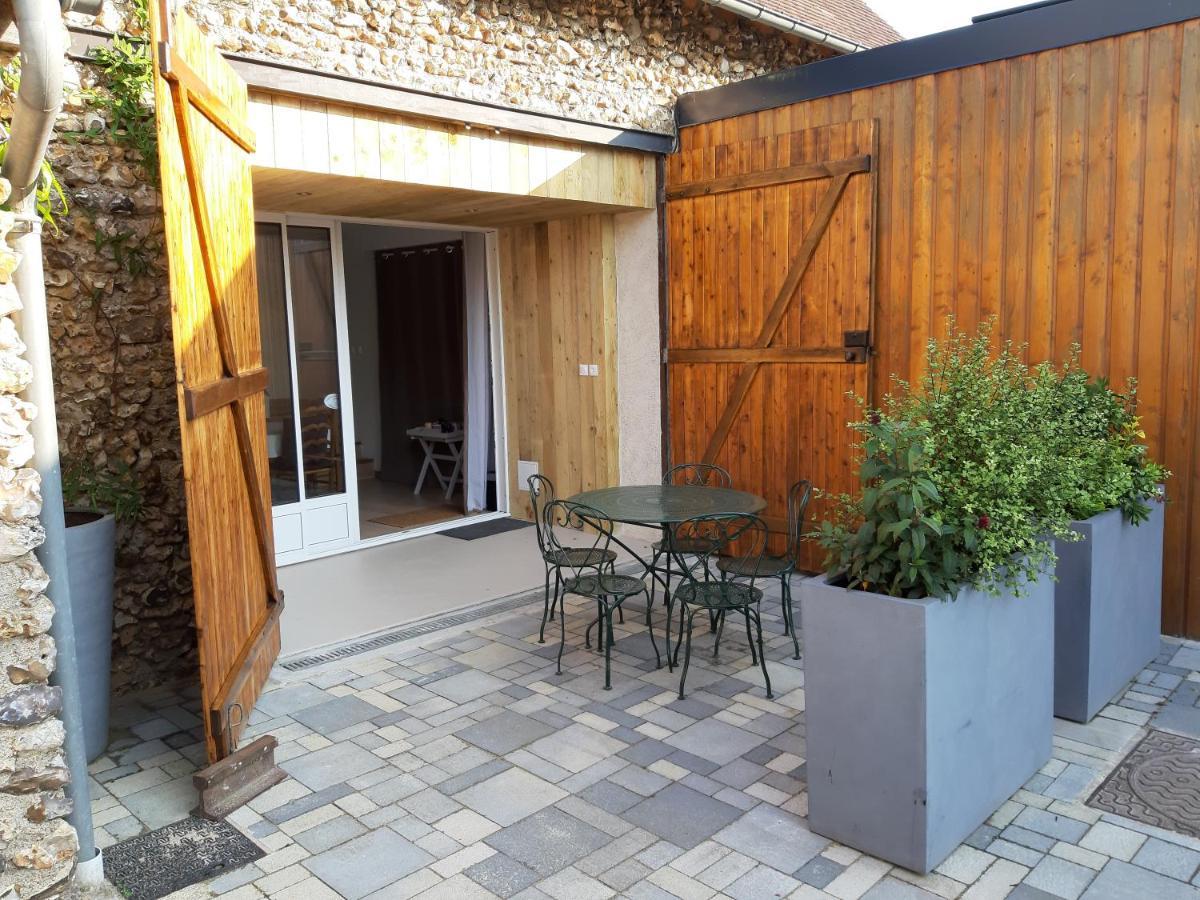 Bed and Breakfast La Grange Des Lisieres Rouvres  Екстер'єр фото