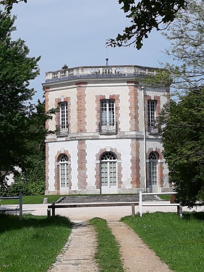 Bed and Breakfast La Grange Des Lisieres Rouvres  Екстер'єр фото